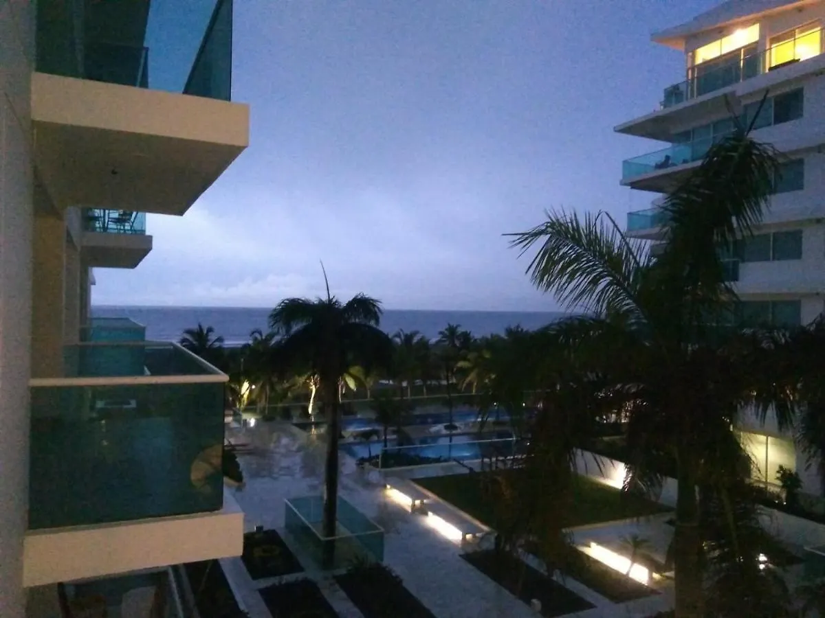 Cartagena Primera Linea De Playa Azul Frente Al Mar 0*,